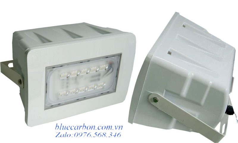 Đèn pha Blue Carbon BCT-FL120W năng lượng mặt trời
